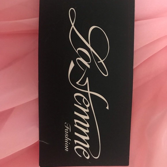 🎀 super cute prom dress 🎀 - Picture 3 of 7